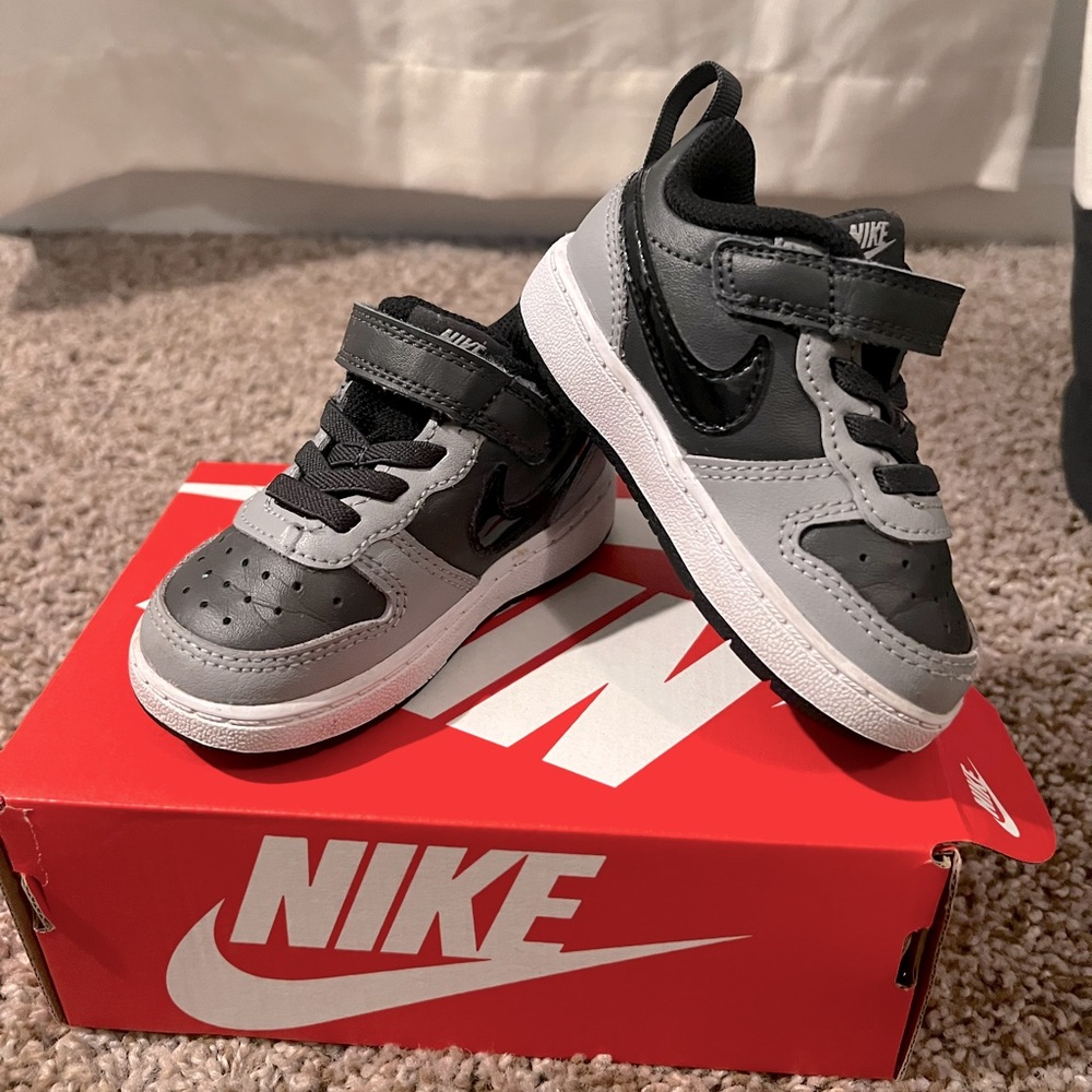 Nike Toddler Boys Court Borough Size 5C